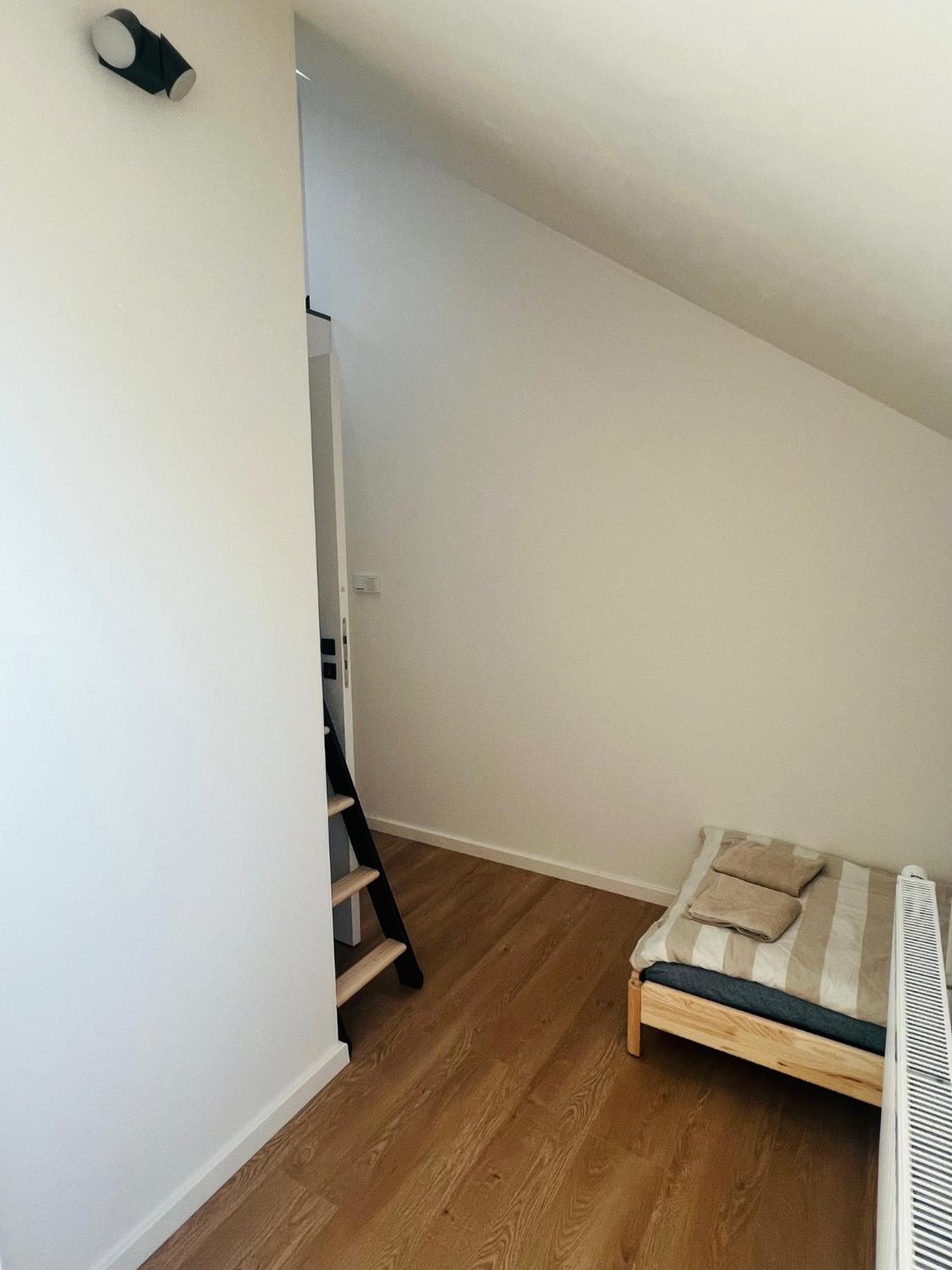 Appartamento New Sunny Rooftop With A Terrace 10 Minutes From City Centre